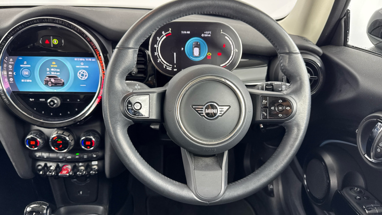 MINI Hatchback 1.5 Cooper Classic 3dr Auto Petrol Hatchback